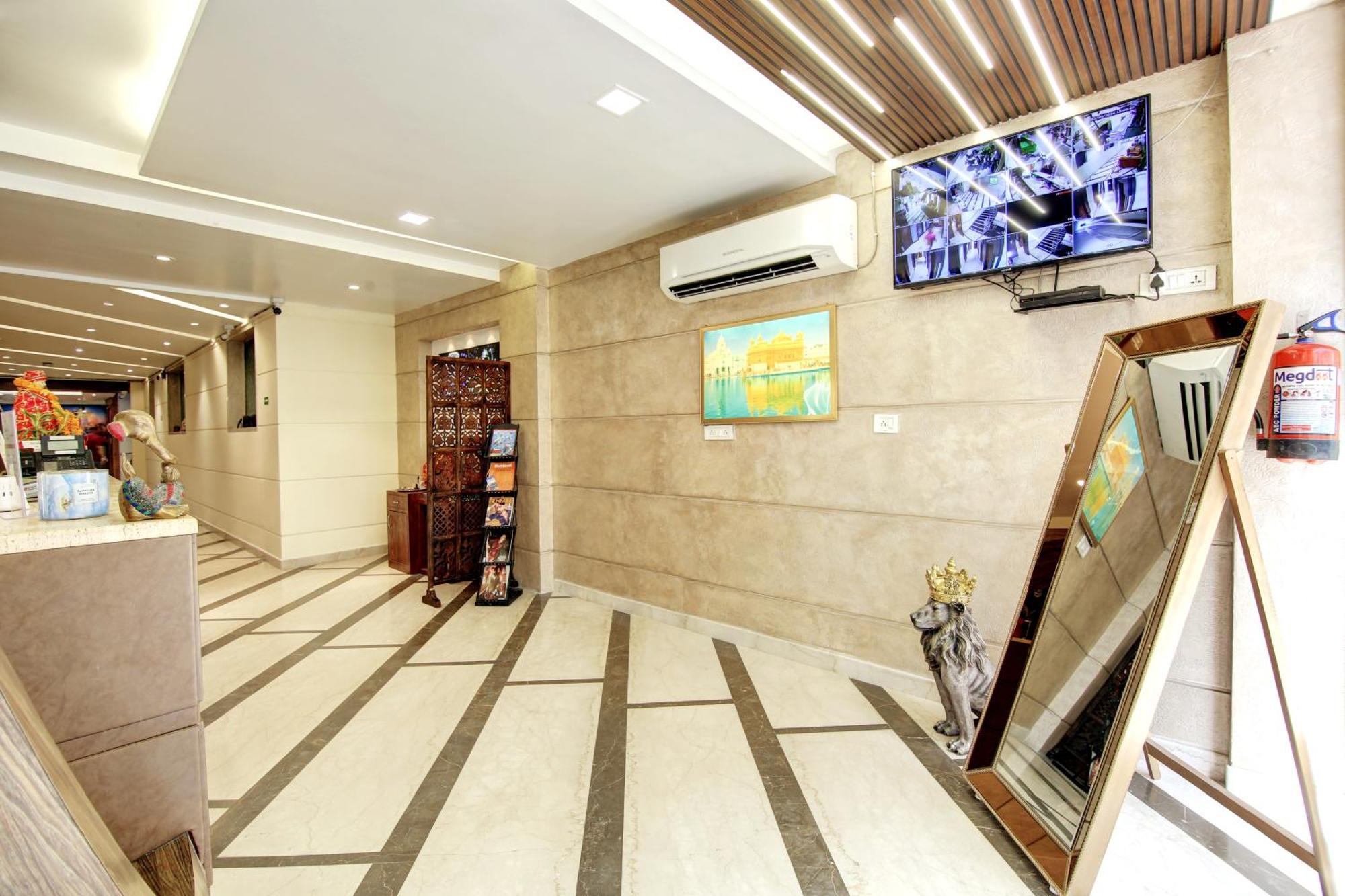 Hotel Neu Villa - Near Connaught Place & New Delhi Railway Station المظهر الخارجي الصورة